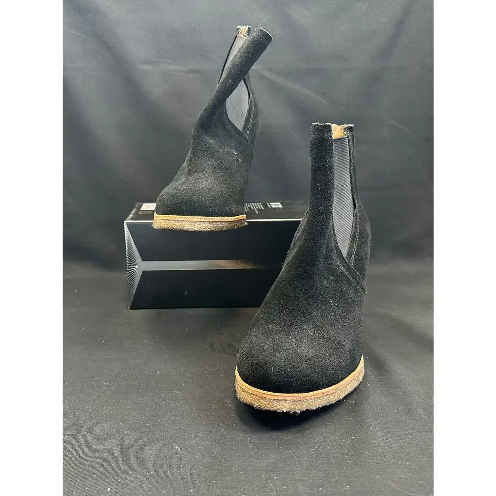 Splendid Women's Black Suede Wedge Pull-On Booties SZ 7.5 Casual Dark Academia